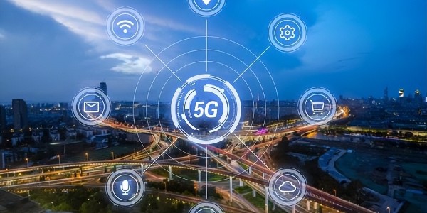 十二部门:深化基于5G的编队行驶、远程驾驶等自驾应用场景